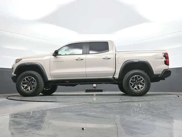 2026 Chevrolet Colorado ZR2 - Photo 20