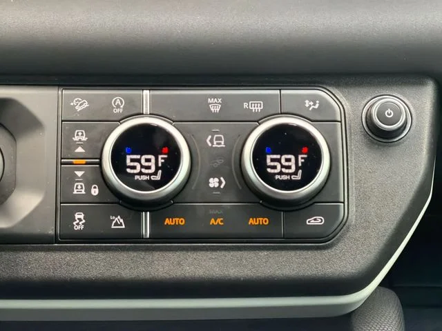 Used 2021 Gray Land Rover X-Dynamic SE image 18