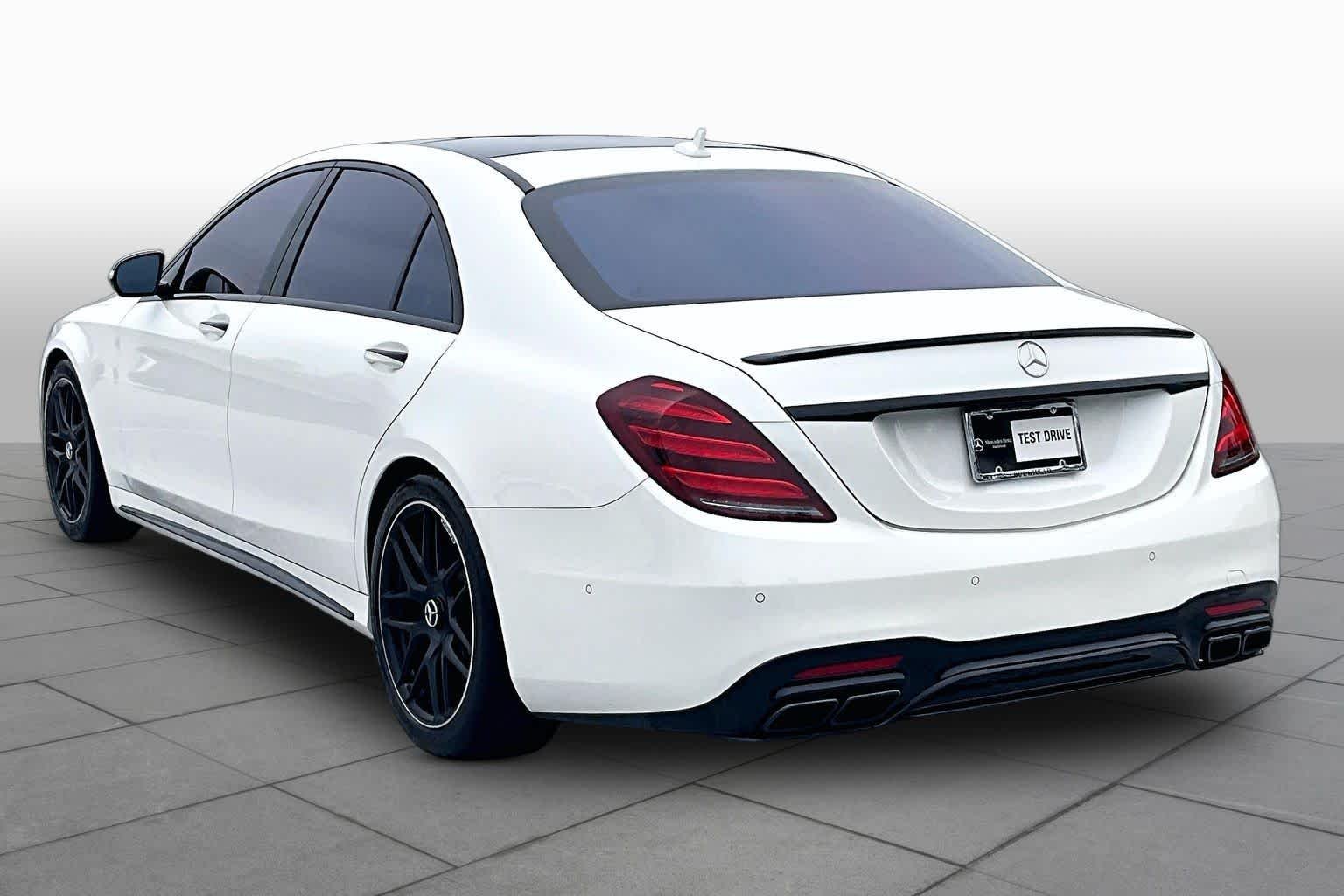 Used 2020 designo Diamond White Mercedes-Benz AMG® S 63 image 11