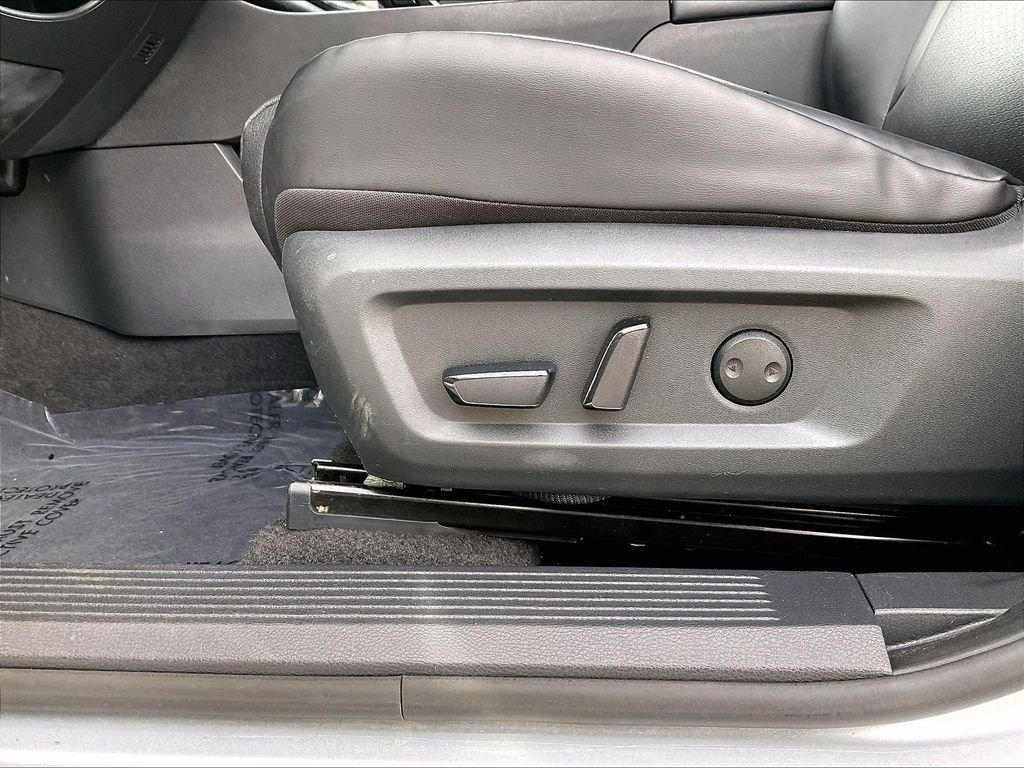 Used 2023 Silver Nissan SV image 27
