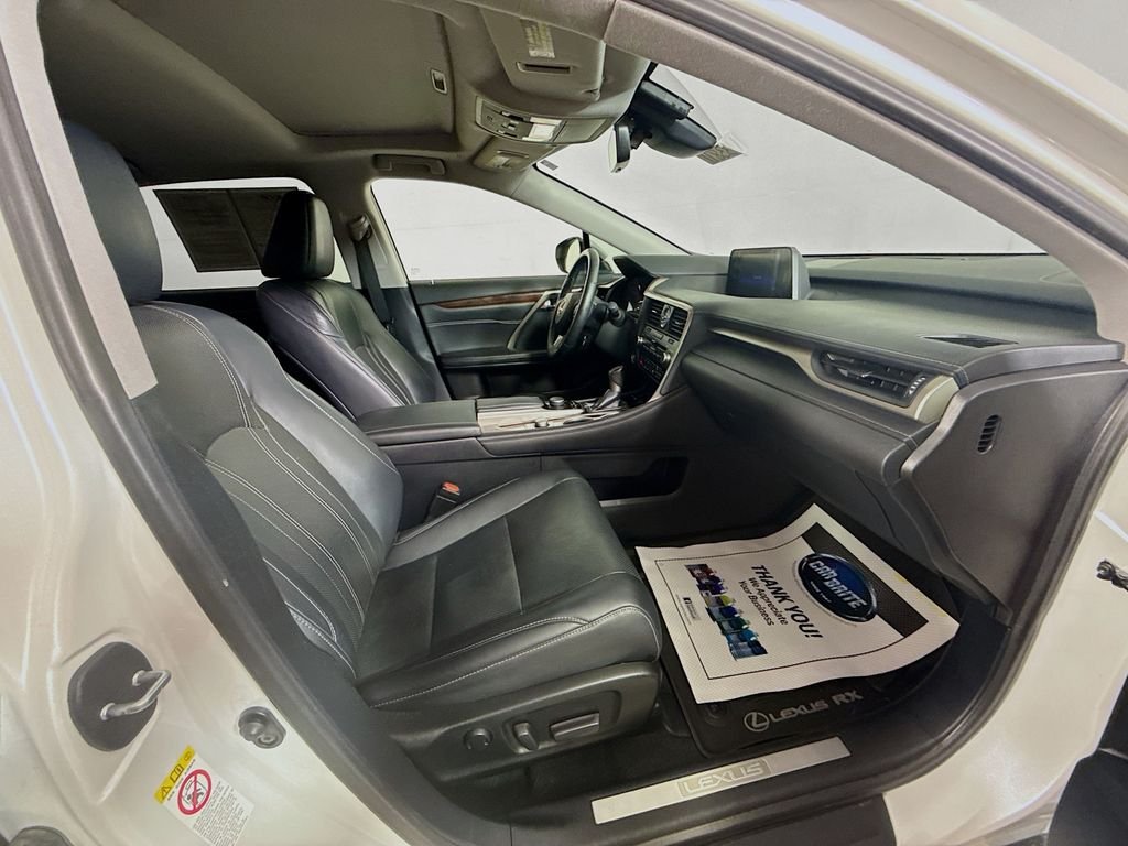 Used 2017 Eminent White Pearl Lexus Base image 27