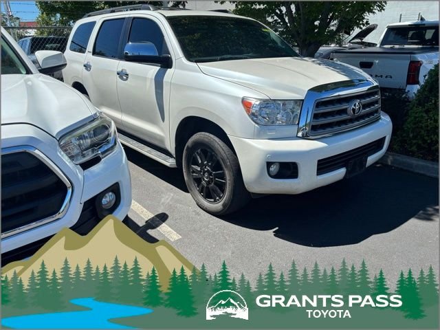 2013 Toyota Sequoia 5.7 Auto 4WD Platinum's photo