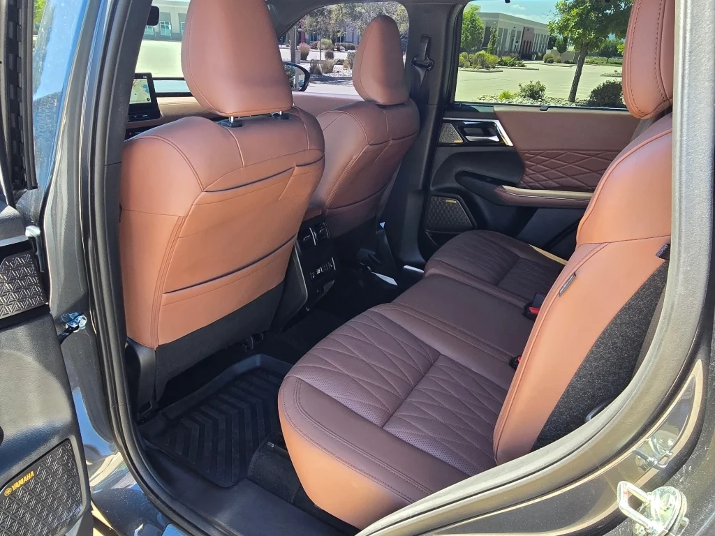 Used 2026 Gray Mitsubishi Black Edition image 16
