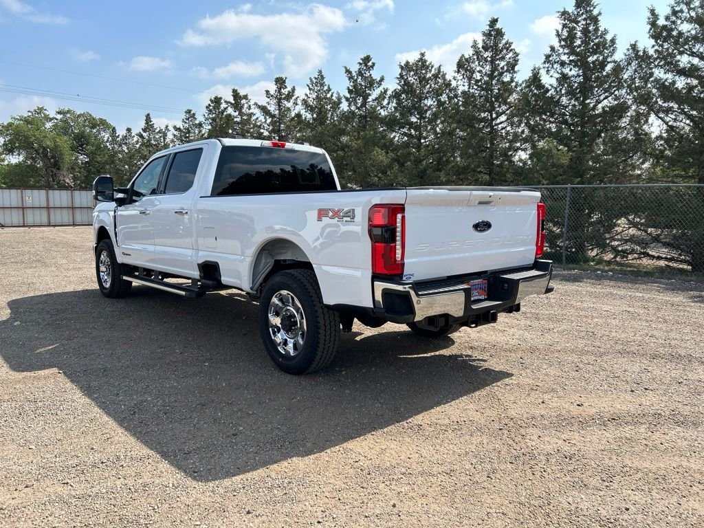 New 2026 Oxford White Ford Lariat image 4