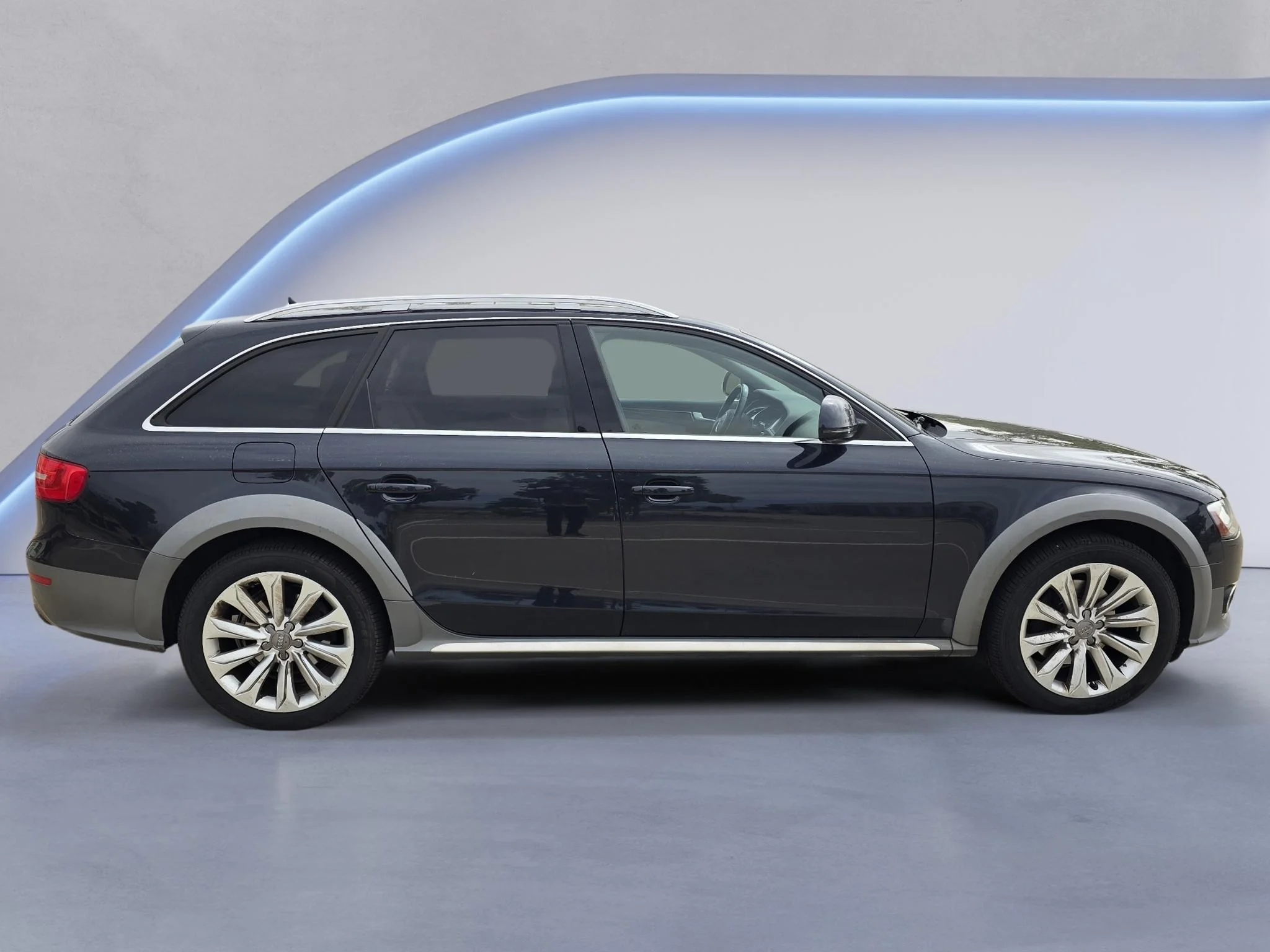 Used 2016 Moonlight Blue Metallic Audi Premium Plus image 7