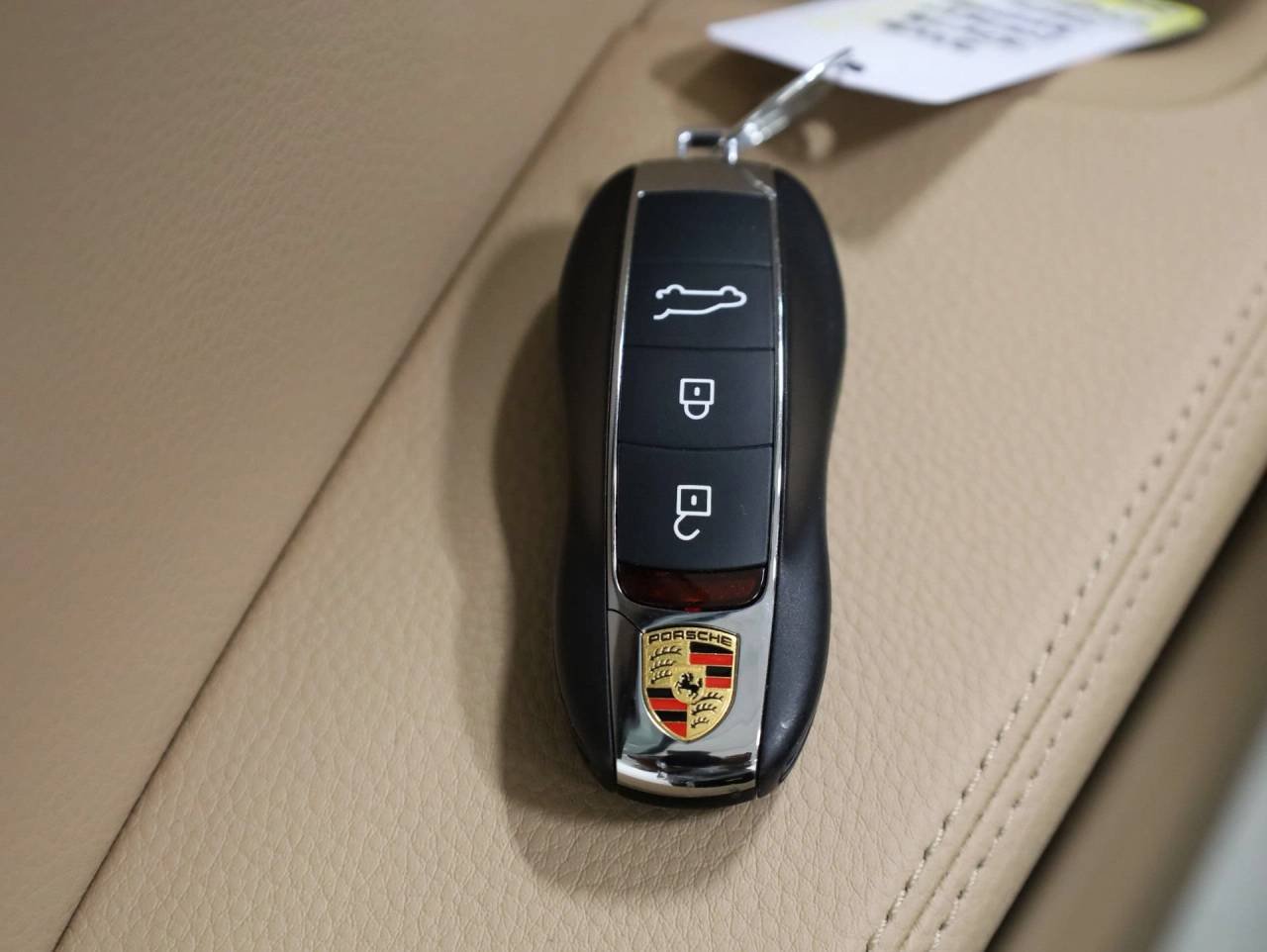 2026 Porsche Macan Base - Photo 43