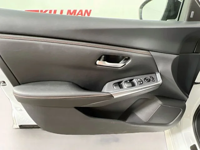 Used 2025 White Nissan SR image 30