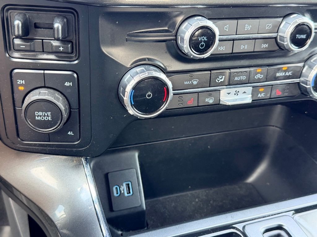 Used 2023 Blue Ford XLT image 33