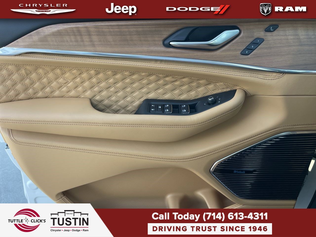 New 2026 Bright White Clear-Coat Exterior Paint Jeep Summit image 20