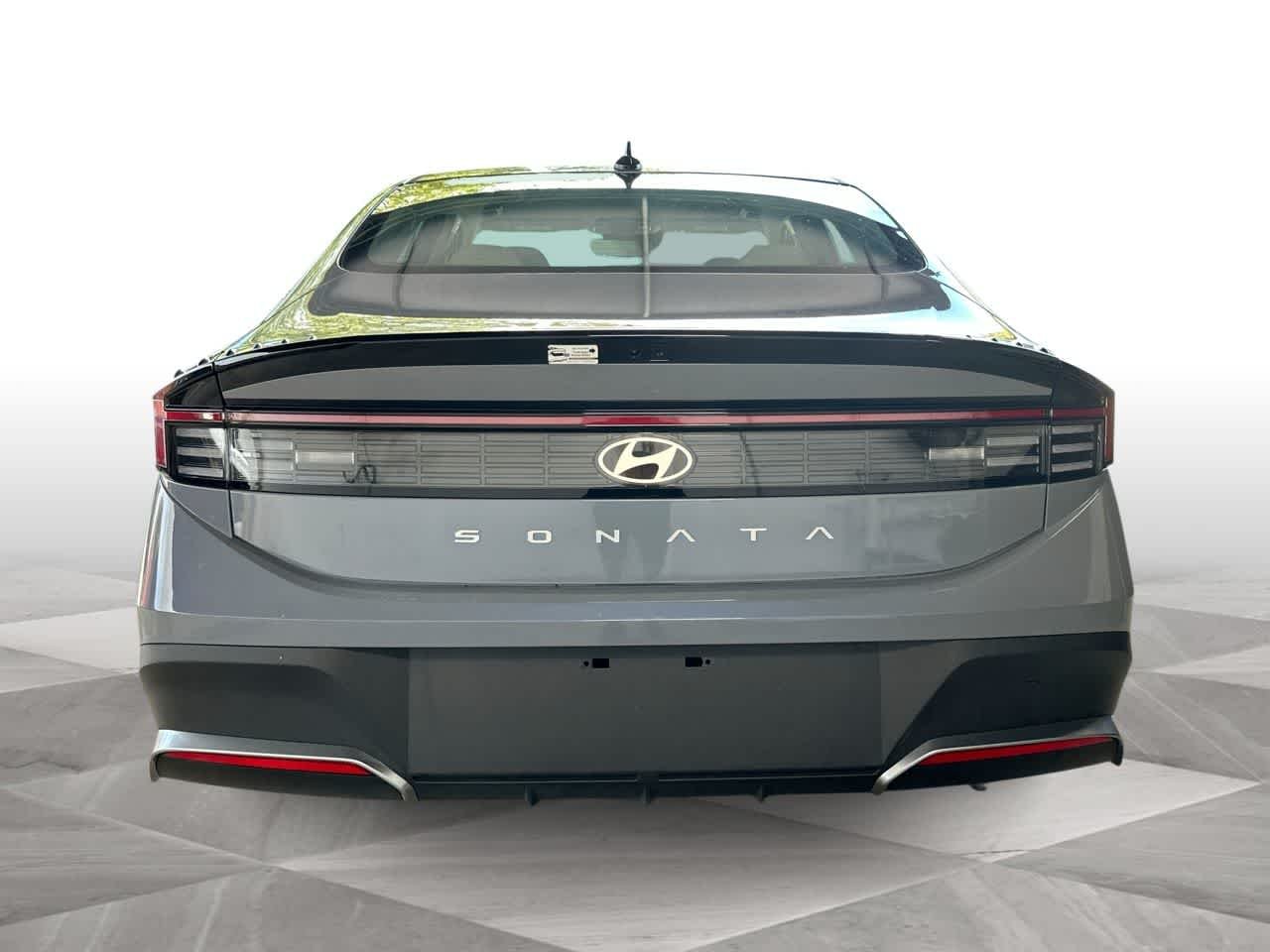 Used 2026 Transmission Blue Hyundai SE image 7