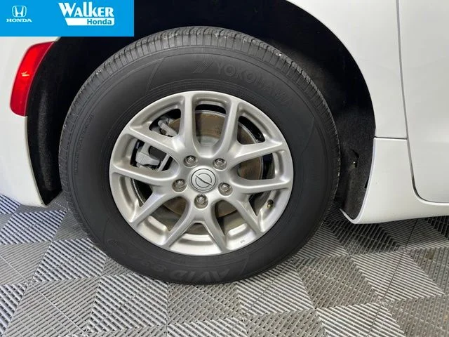 2025 Chrysler Pacifica Select - Photo 46