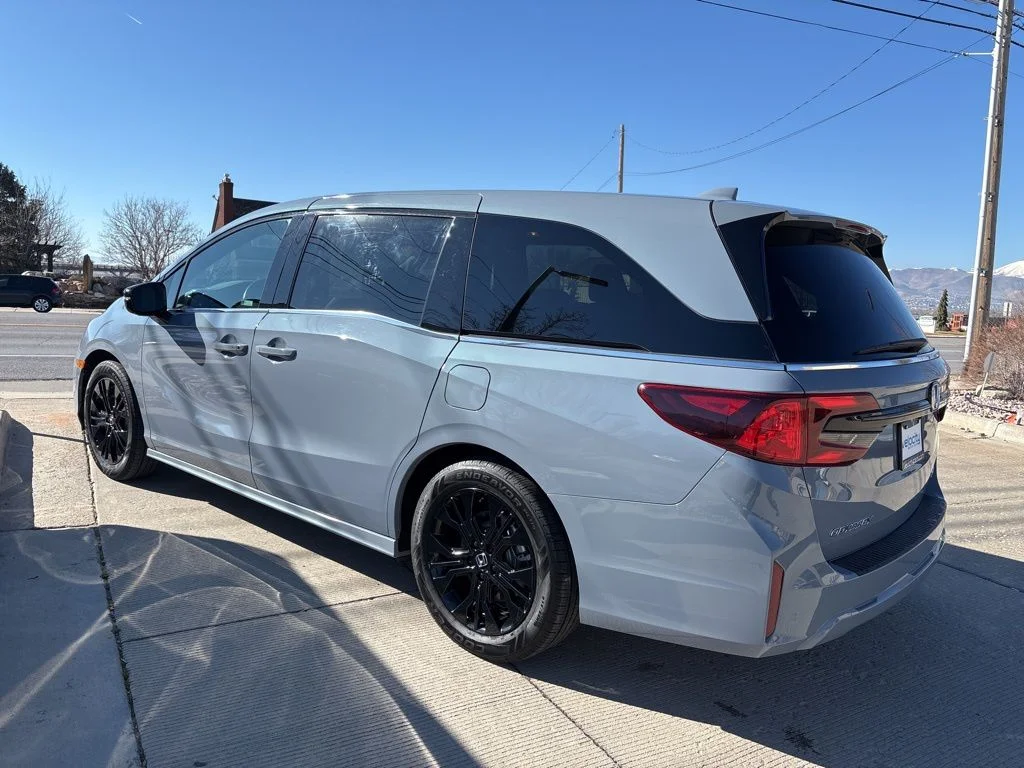 Used 2025 Gray Honda Sport-L image 6
