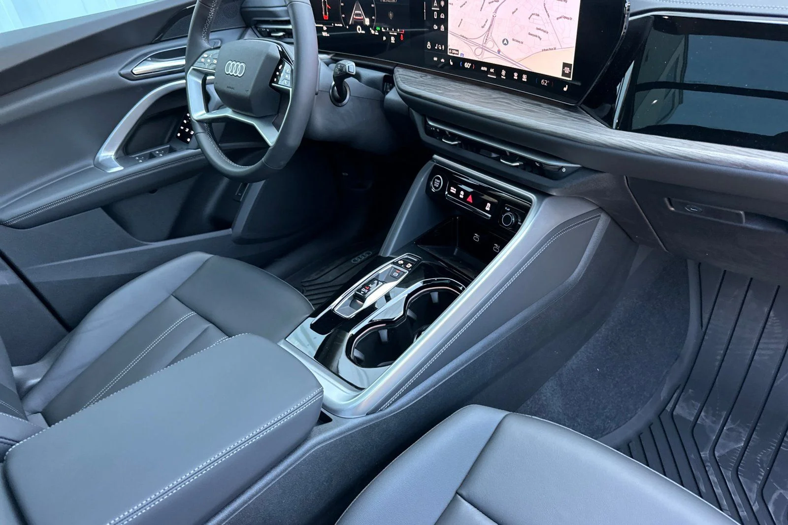 Used 2025 White Audi 2.0T Premium image 15