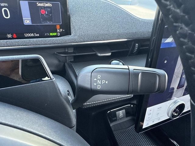 Used 2025 Blue Metallic Ford Premium image 36