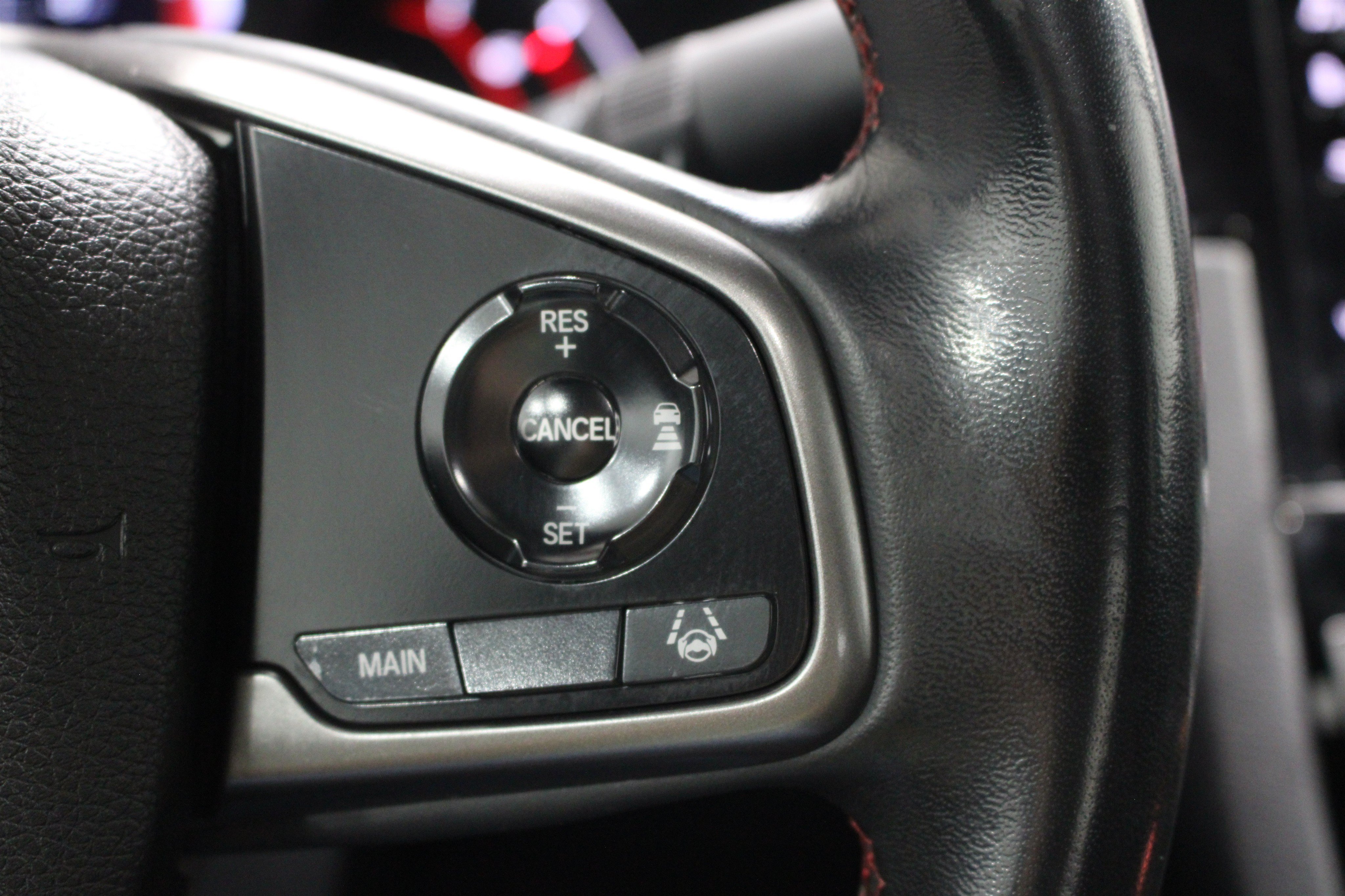 Used 2020 Platinum White Pearl Honda  image 13