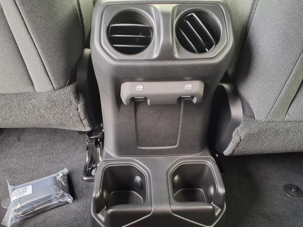 2025 Jeep Wrangler 4-Door Sport S - Photo 12