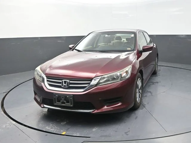 Used 2013  Honda LX image 2
