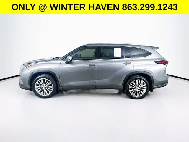 Used 2026  Toyota Platinum image 4
