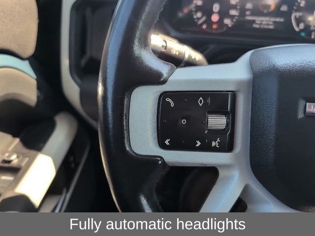 Used 2020 Tasman Blue Metallic Land Rover S image 8