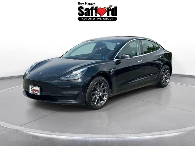 Used 2018 Black Tesla Long Range image 1