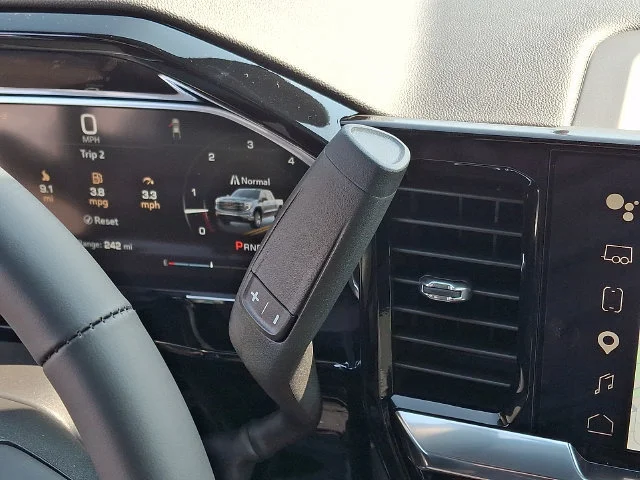 New 2026 Summit White GMC Elevation image 14