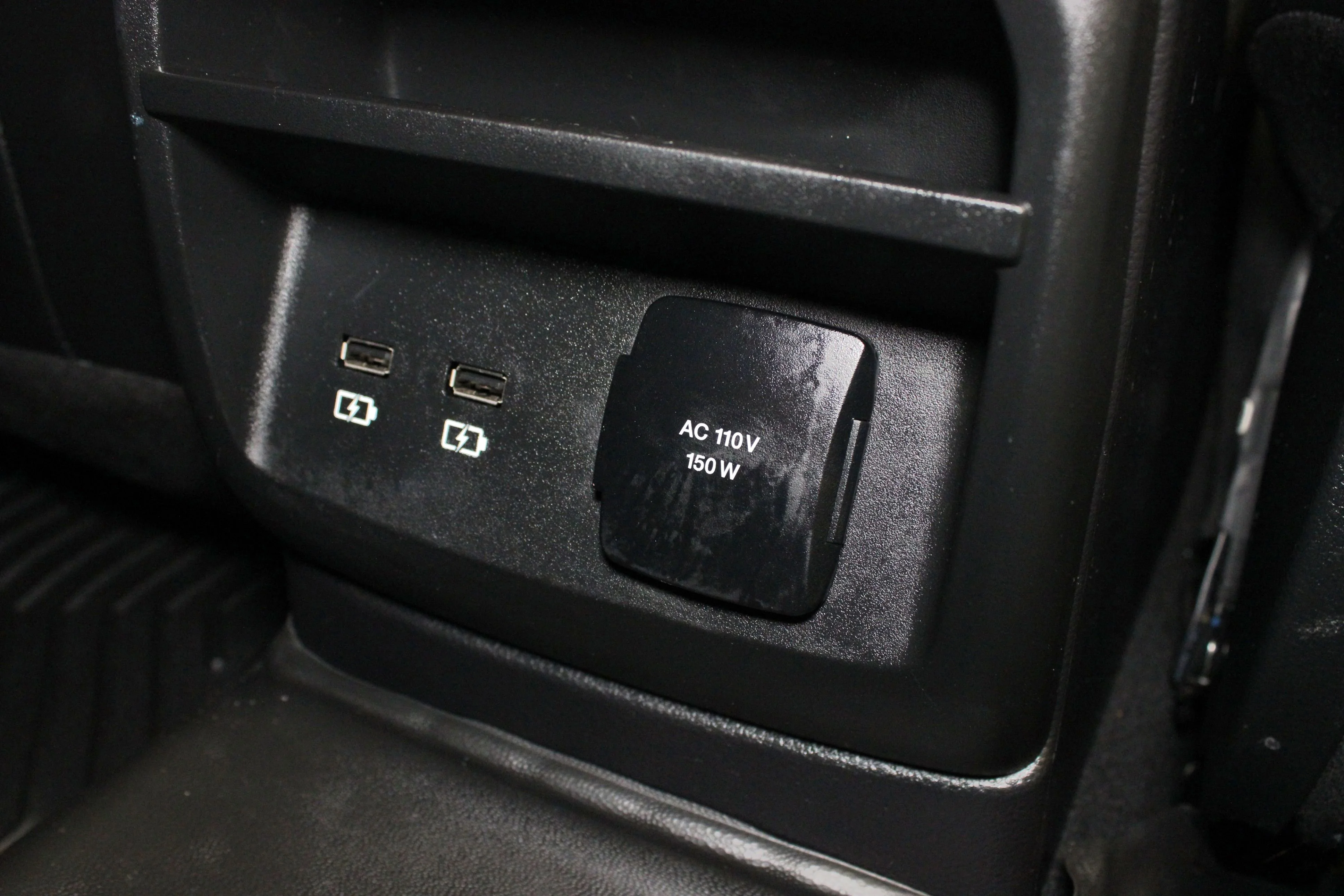 Used 2020 Shadow Black Ford Lariat image 17