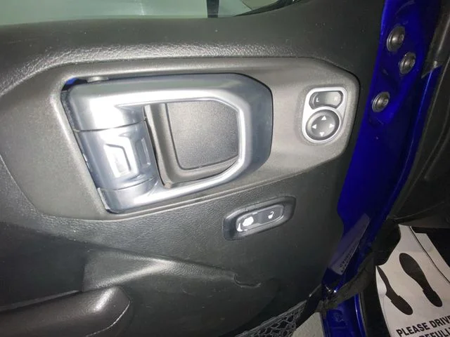 Used 2019 Blue Jeep Unlimited Sport S image 13
