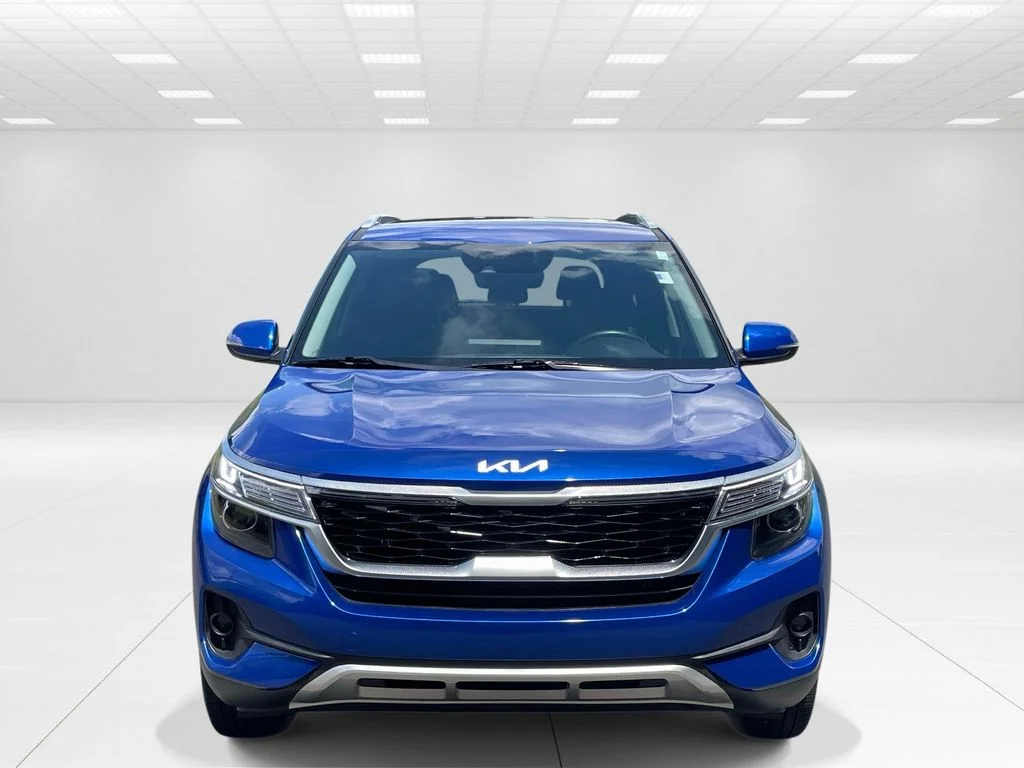 Used 2023 Blue Kia S image 2