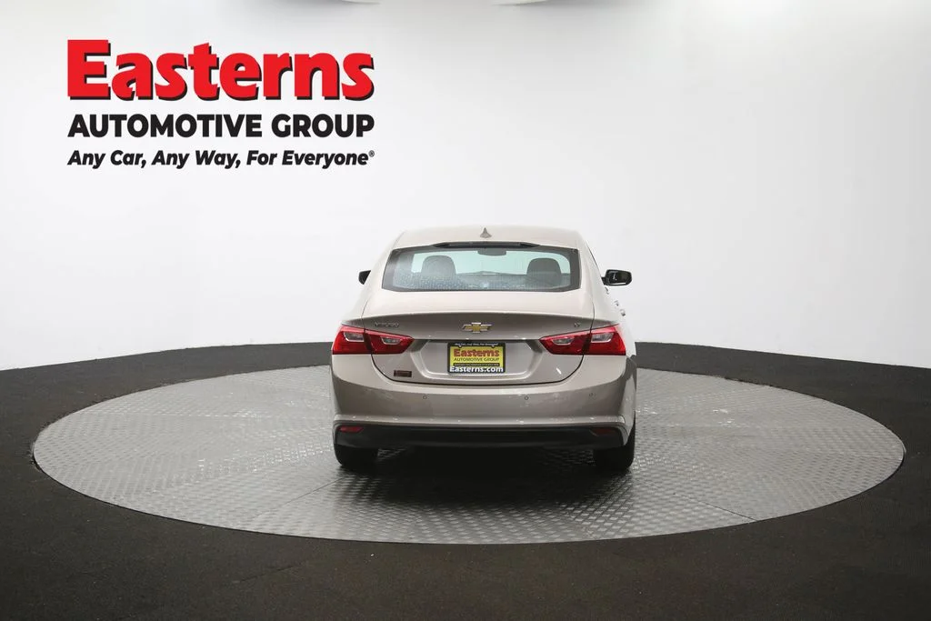 Used 2025 Gray Chevrolet LT image 36