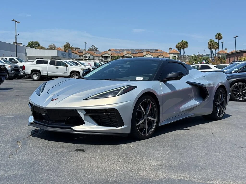 Used 2023 SILVER FLARE METALLIC Chevrolet 1LT image 5