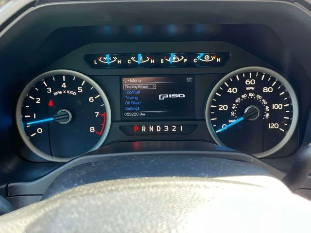 Used 2015 Blue Ford XLT image 33