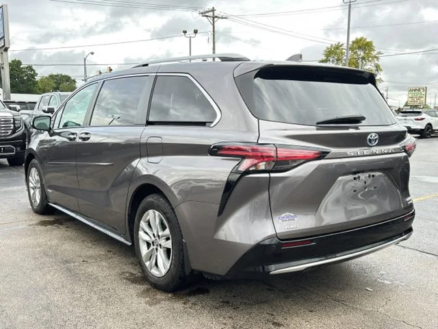 2021 Toyota Sienna Limited - Photo 8