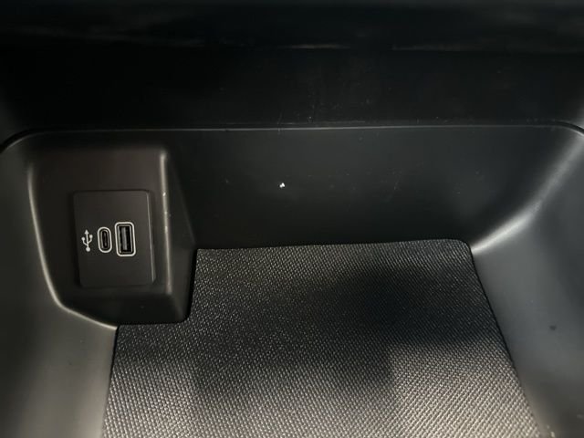 New 2026 Oxford White Ford XLT image 40