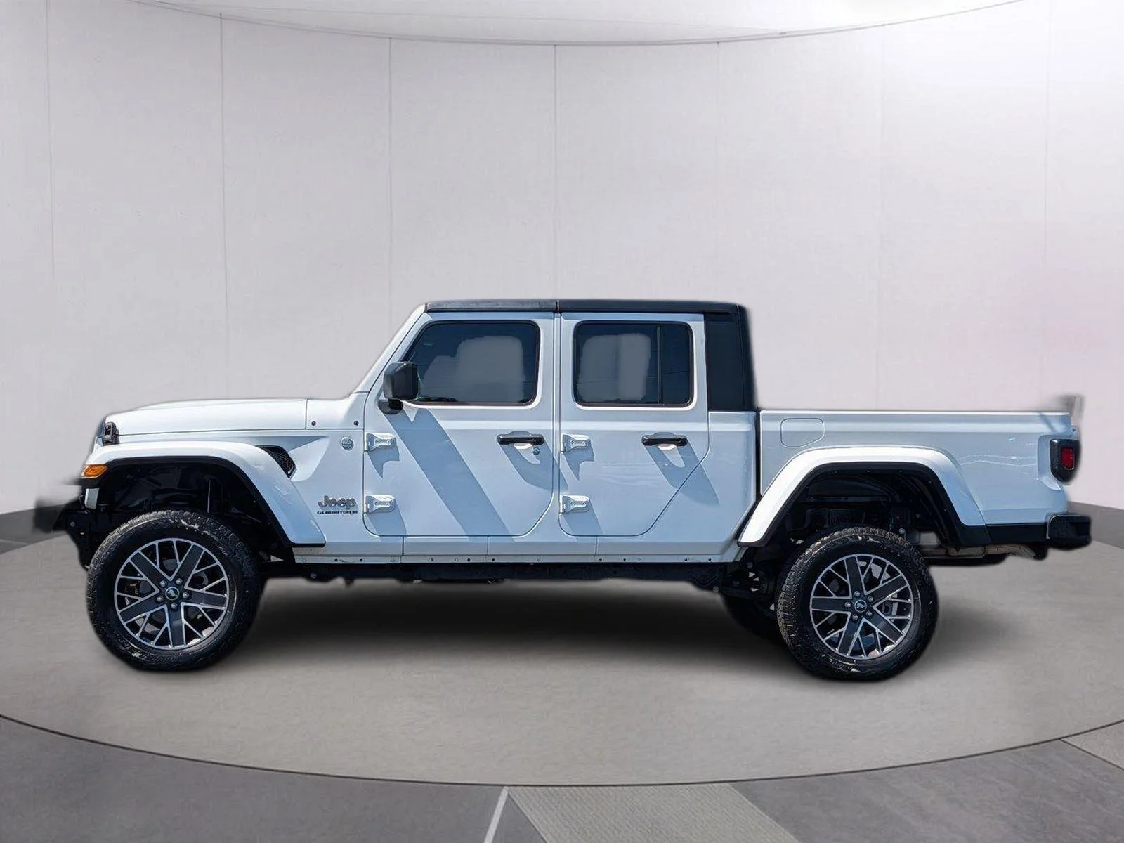Used 2023 Bright White Clearcoat Jeep Overland image 2
