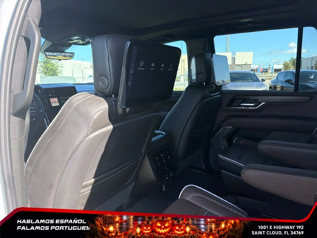 Used 2026 Glacier White Tricoat GMC Denali Ultimate image 25