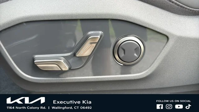 New 2026 Gray Kia Light Long Range image 11