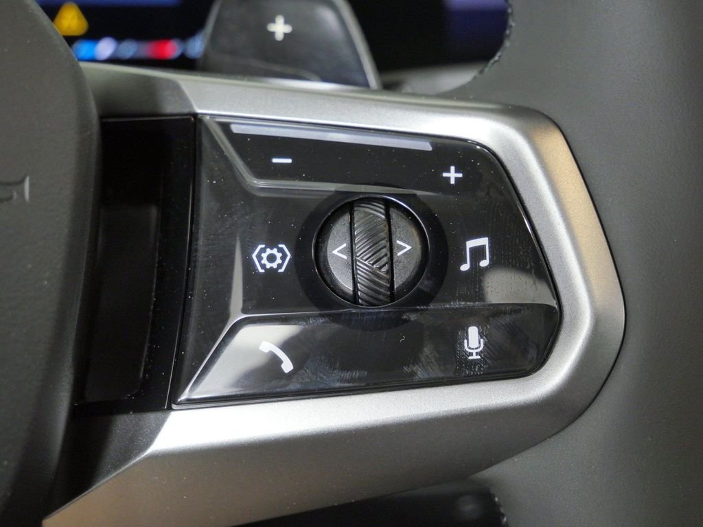 New 2027 Oxide Grey Metallic BMW 540i xDrive image 41