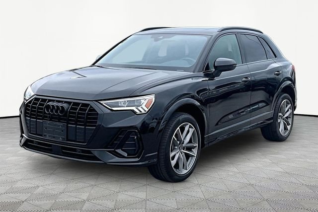 2023 Audi Q3 Premium