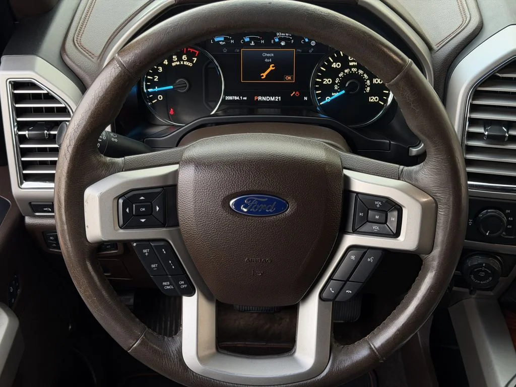 Used 2016  Ford King Ranch image 15