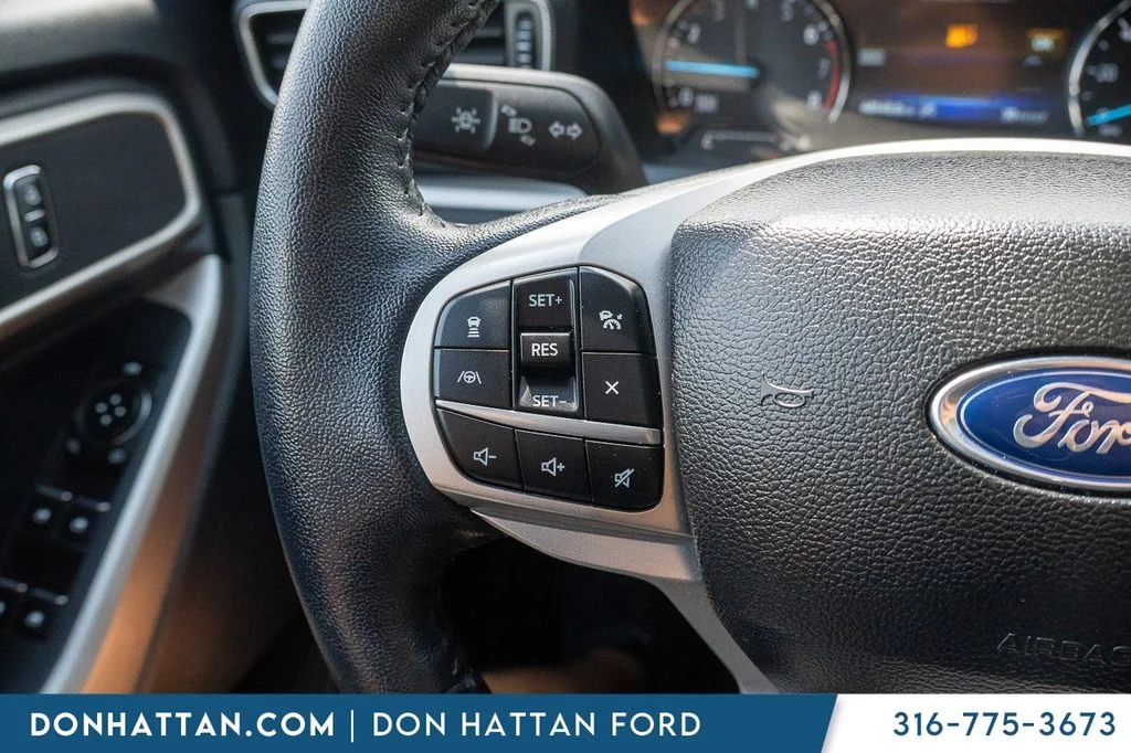 Used 2023 White Ford XLT image 12