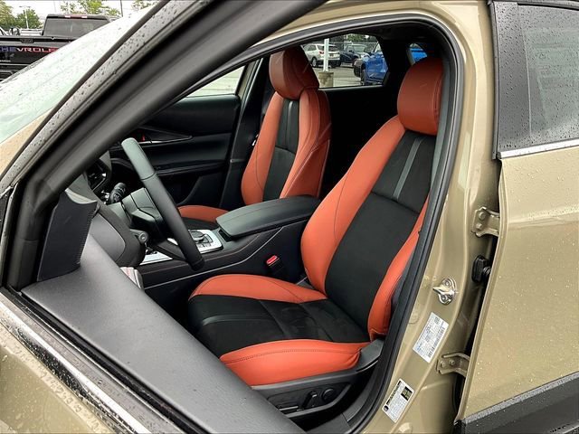 2025 Mazda CX-30 Carbon Turbo - Photo 9