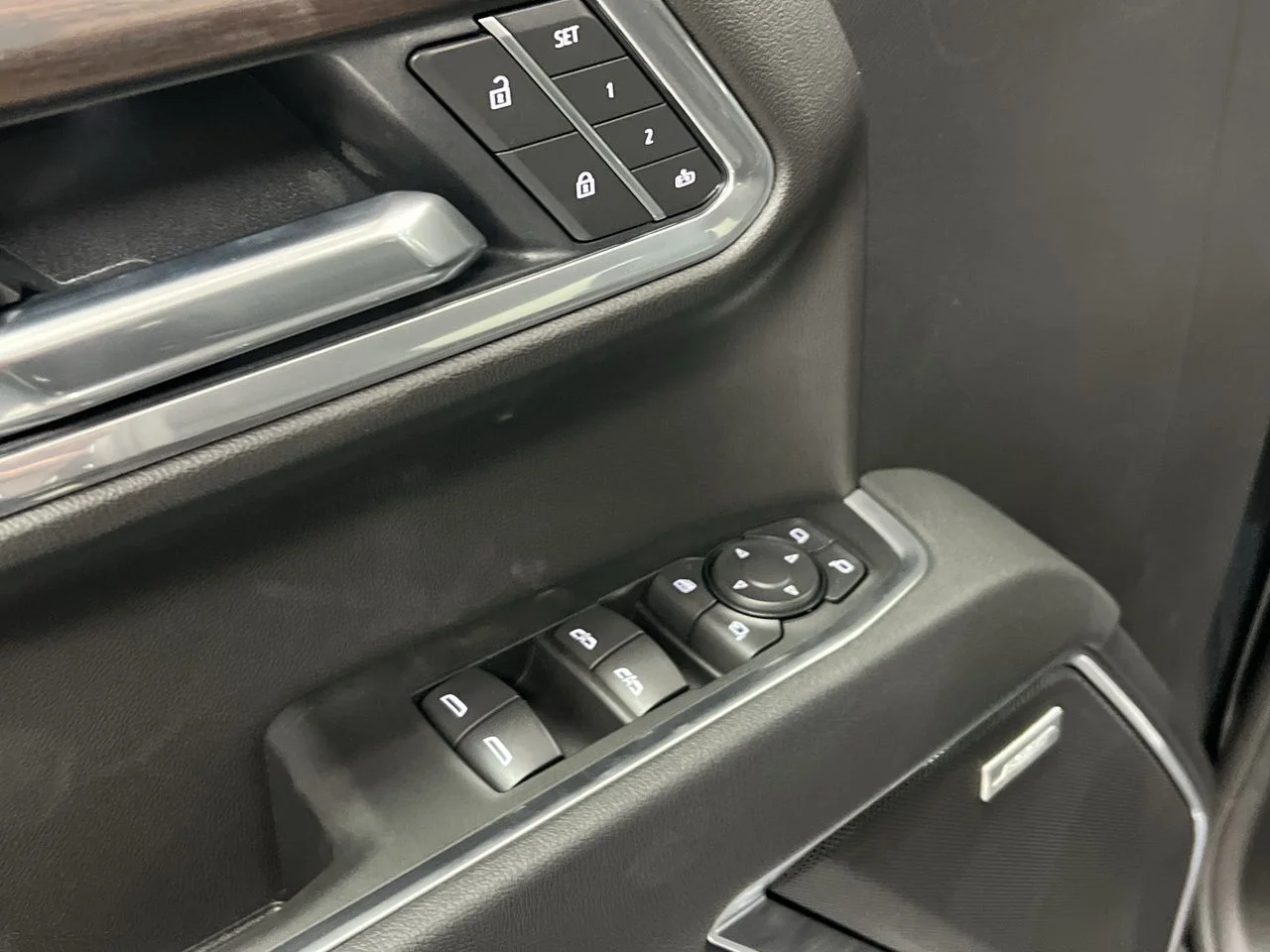 2026 GMC Sierra 1500 SLT - Photo 81