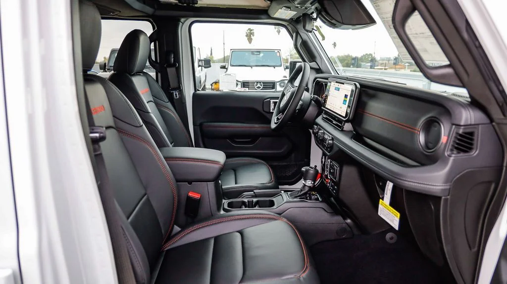 New 2026 White Jeep Rubicon image 21
