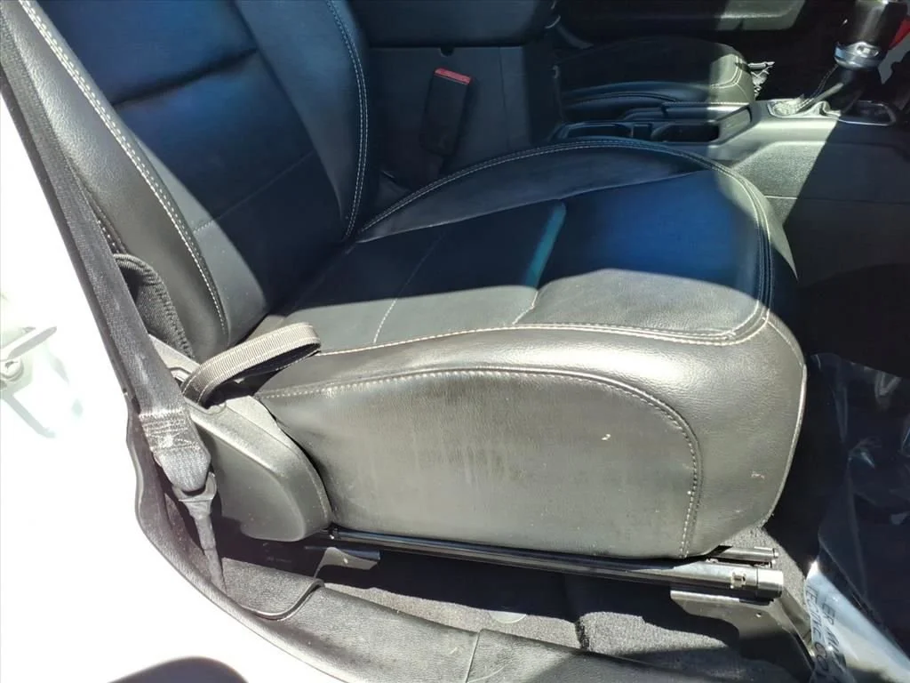 Used 2023 White Jeep Sahara 4x4 image 25