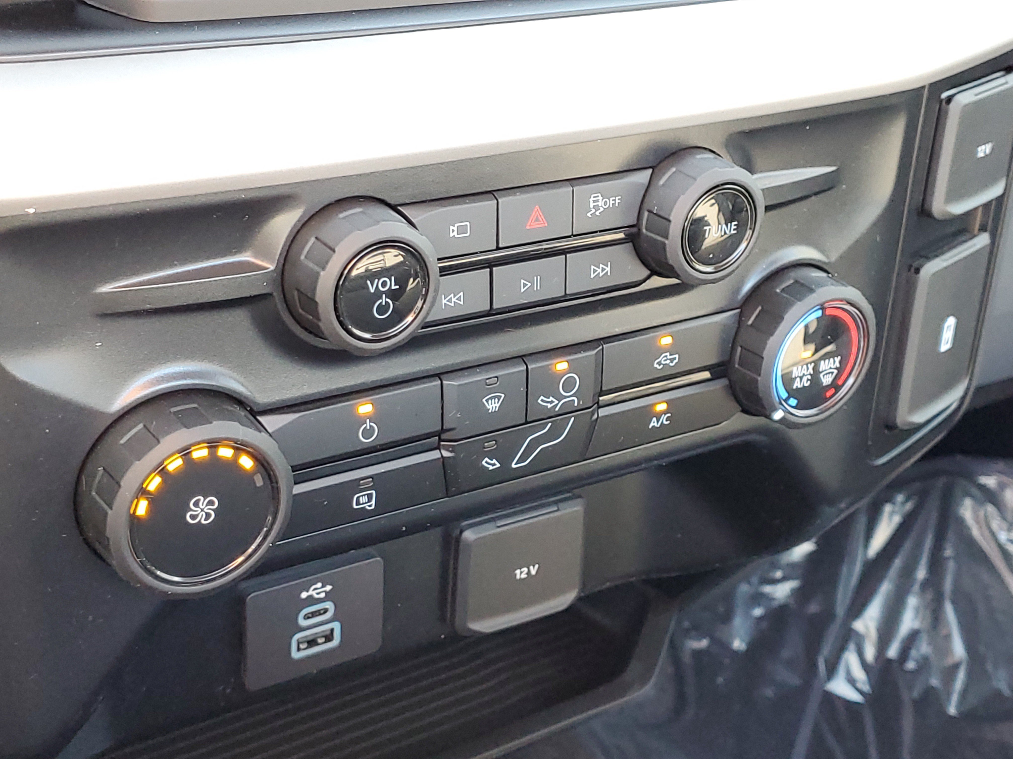 2025 Ford F-250 Super Duty XL - Photo 28