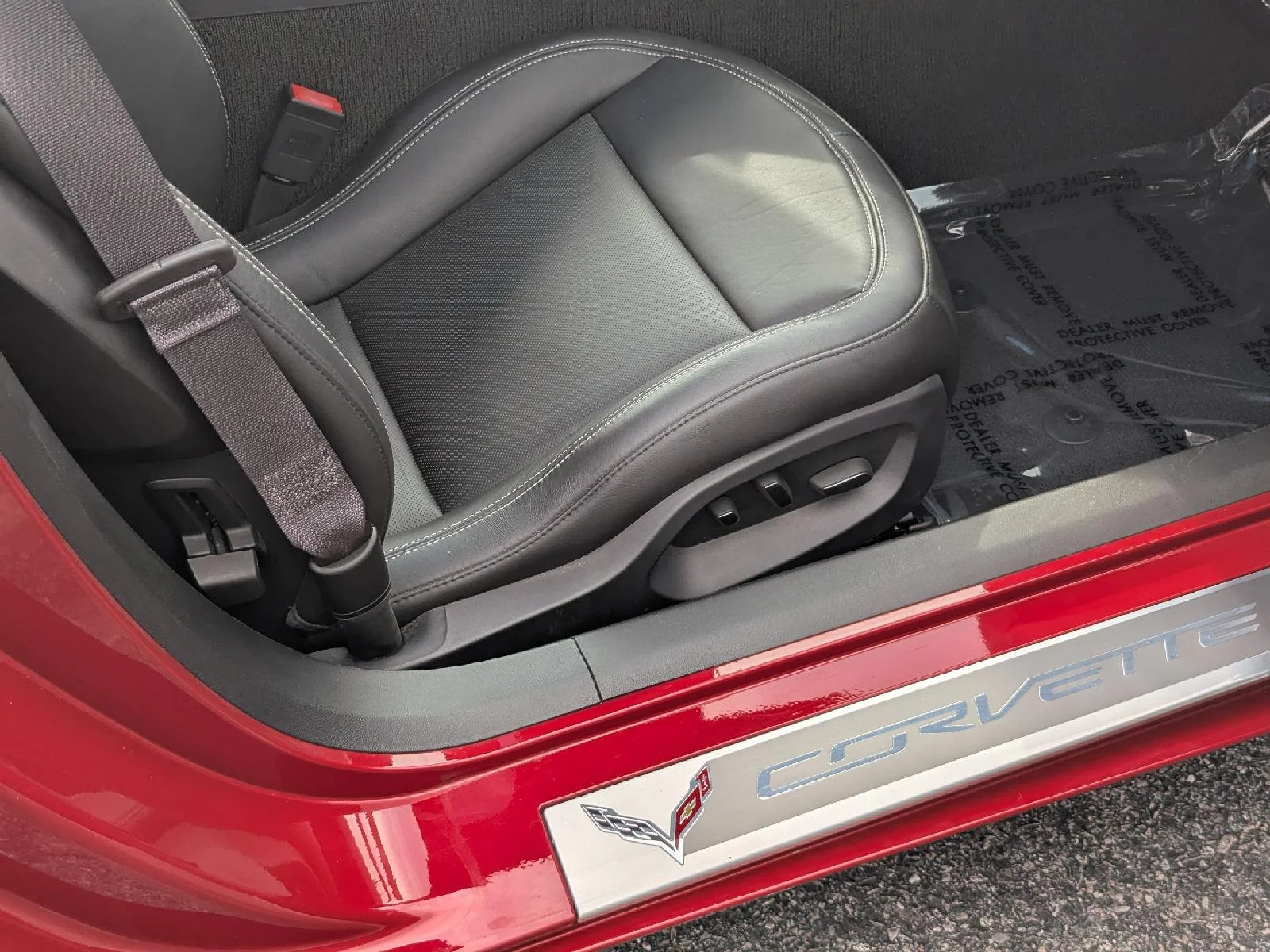 Used 2014 CRYSTAL RED TINTCOAT Chevrolet 2LT image 32