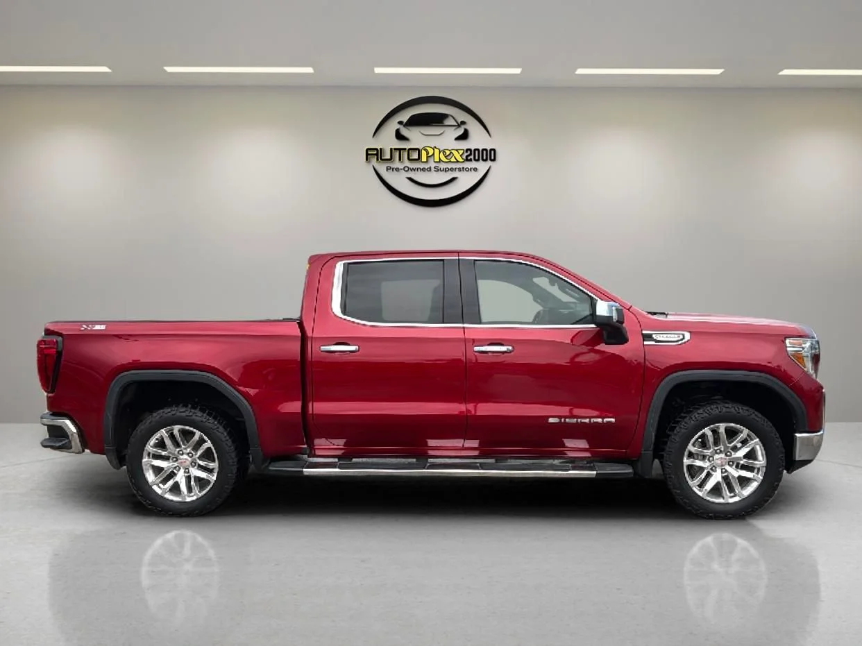 2021 GMC Sierra 4WD Crew Cab Short Box SLT's photo