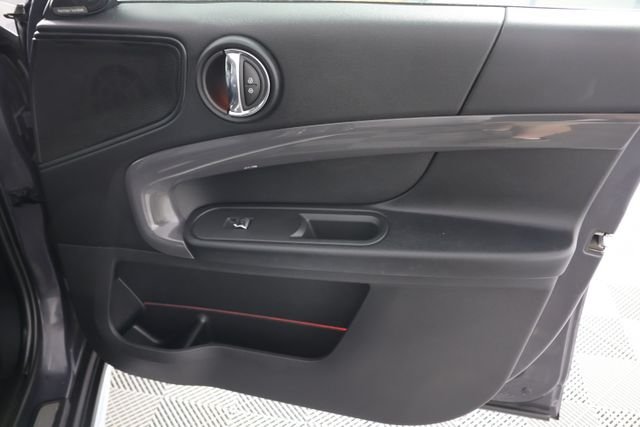 Used 2018 Gray MINI Base image 28
