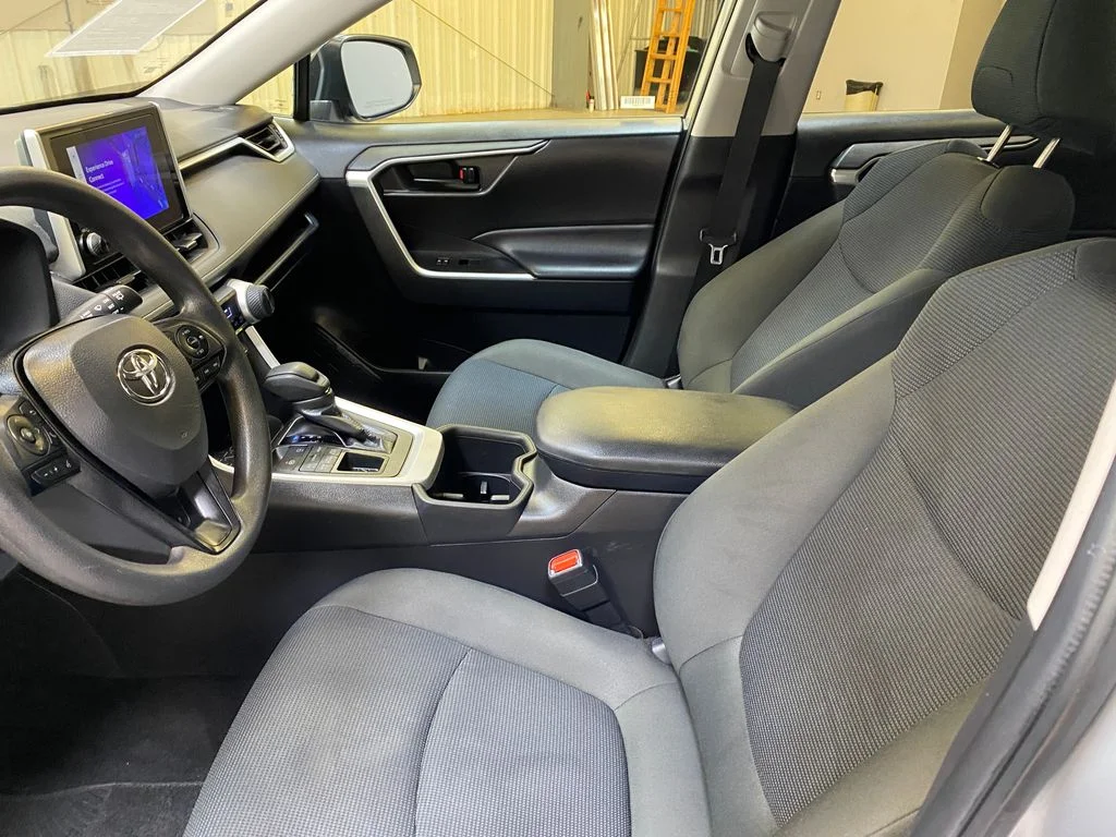 Used 2025 Silver Toyota LE image 19