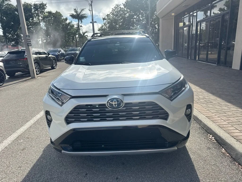 Used 2021 White Toyota XSE image 15